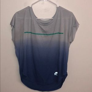 Nike top